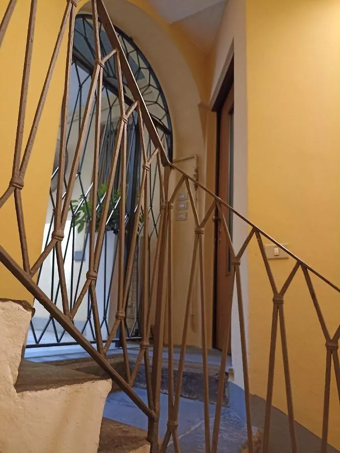 L'Ibiscus E Il Mare Daire Bergamo